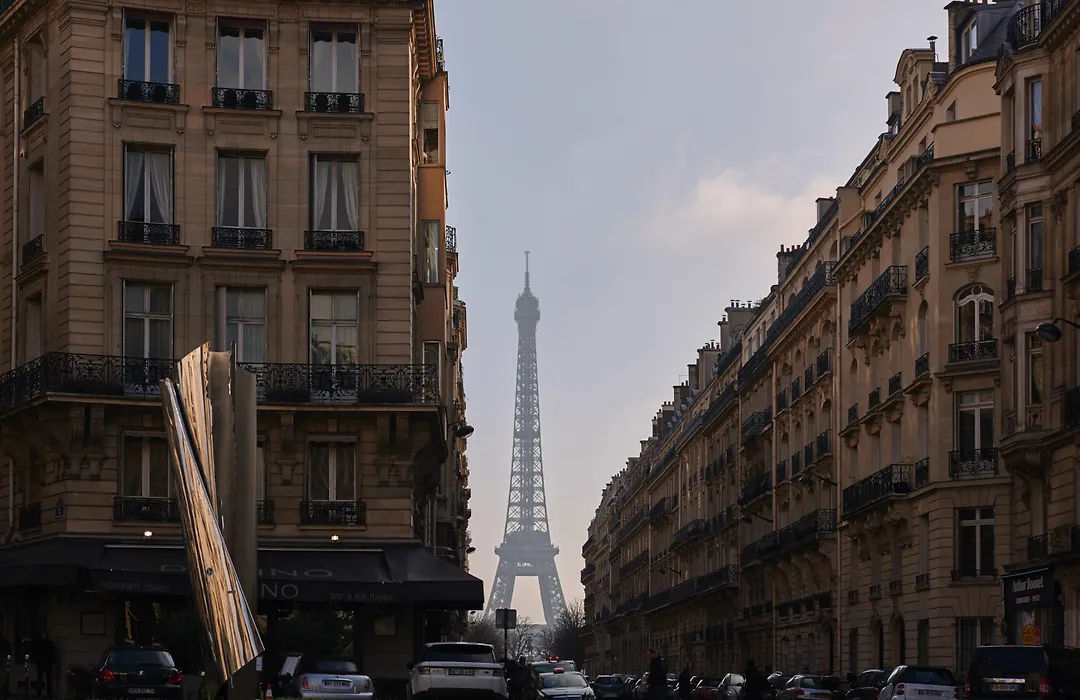 Plaza Tour Eiffel-1